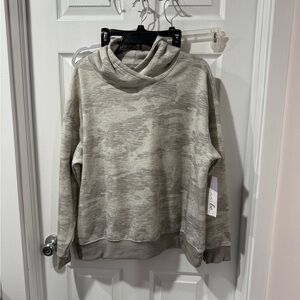 NWT women’s Just Be Light Gray Cowl Neck Sweater, size 2X
